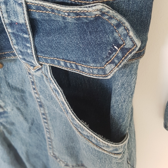 [SIDESTREET FASHIONS] Stretchy Jean Jumpsuit with Belt - Picture 8 of 16